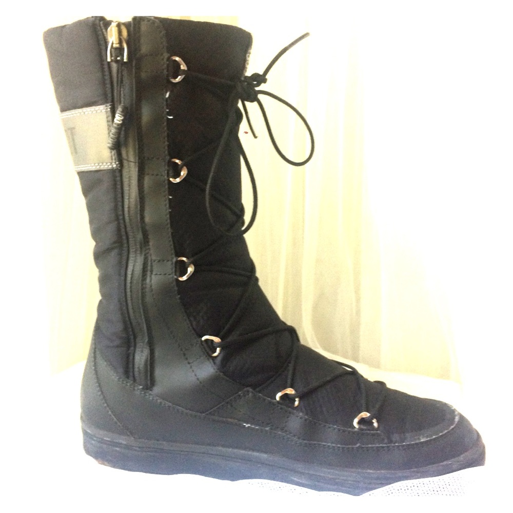 Moon Boots - Black Tecnica Vega
